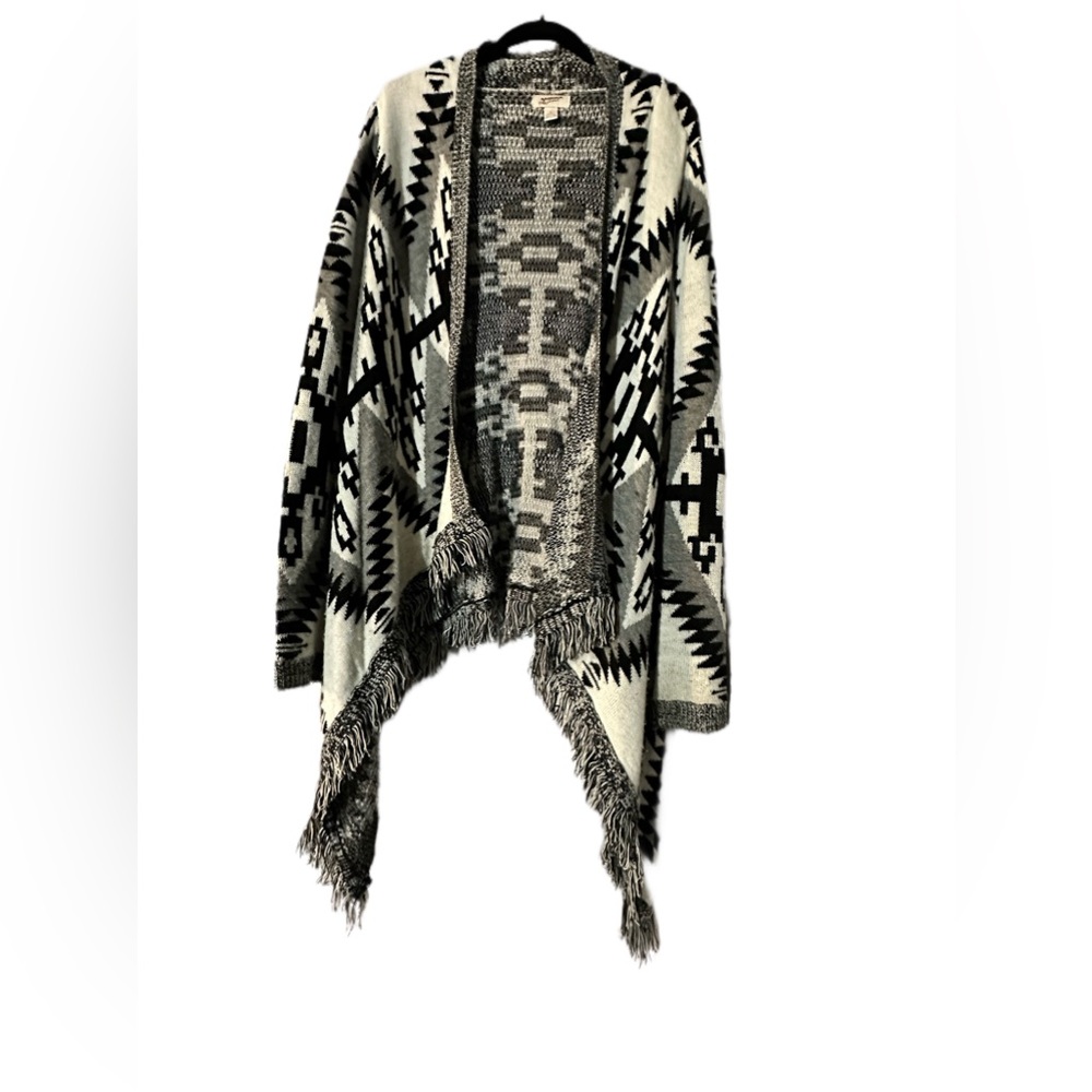 Cozy long woven sweater!